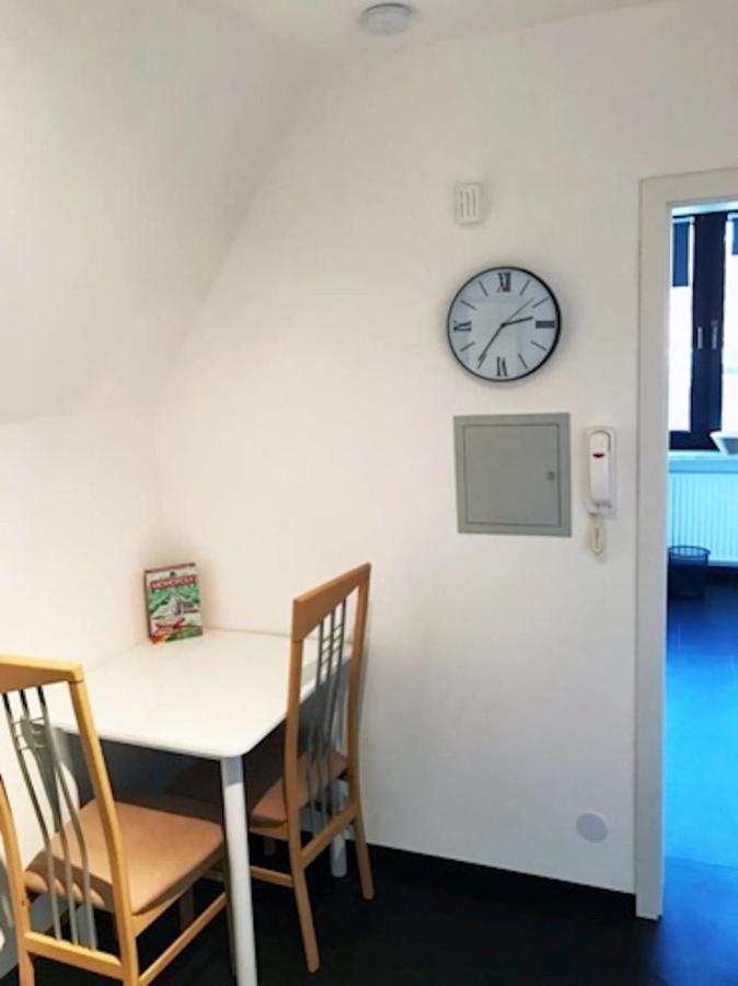 Khorsandi Eins Appartement