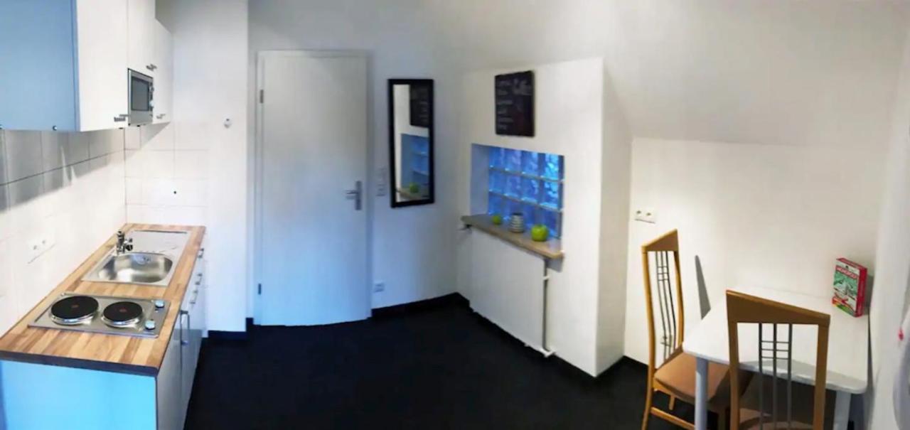 Khorsandi Eins Appartement *